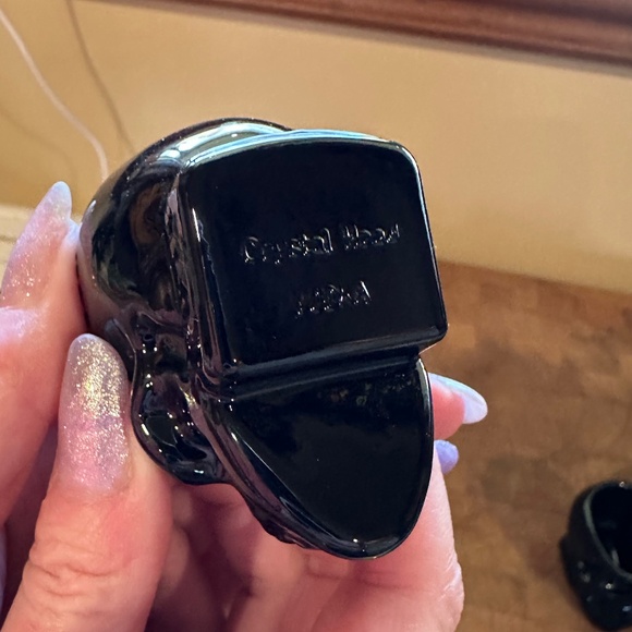 Crystal Head Onyx Shot Glasses - Picture 4 of 4